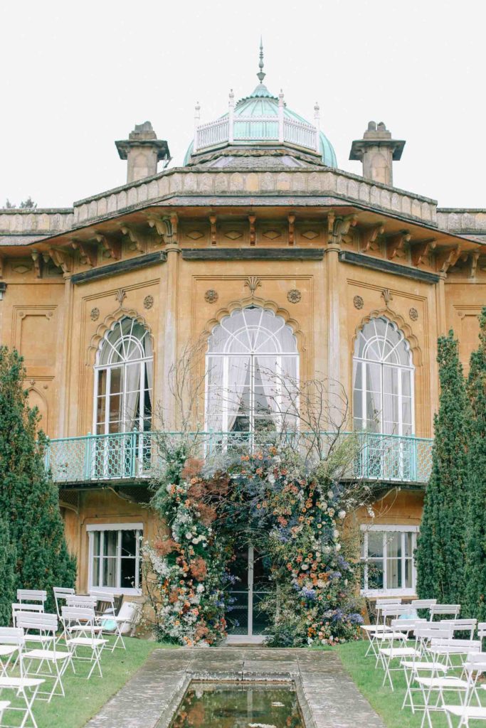 Cotswold wedding photographer Charlotte Wise
